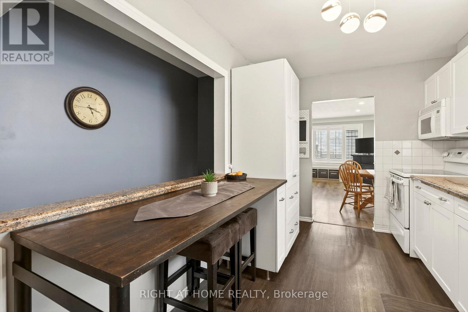 168 East 45th Street, Hamilton, Ontario  L8T 3K3 - Photo 10 - X12719848