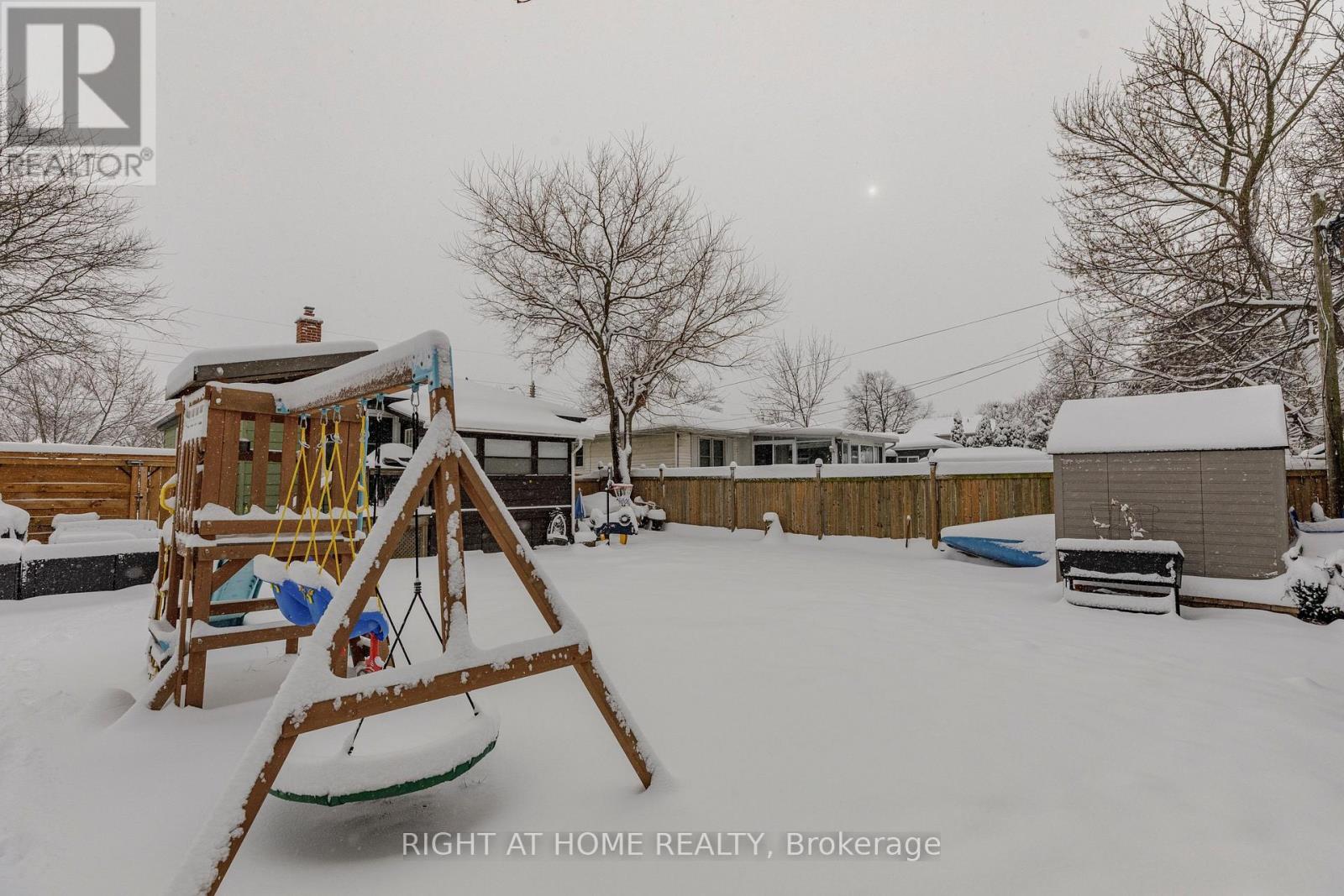 168 East 45th Street, Hamilton, Ontario  L8T 3K3 - Photo 31 - X12719848