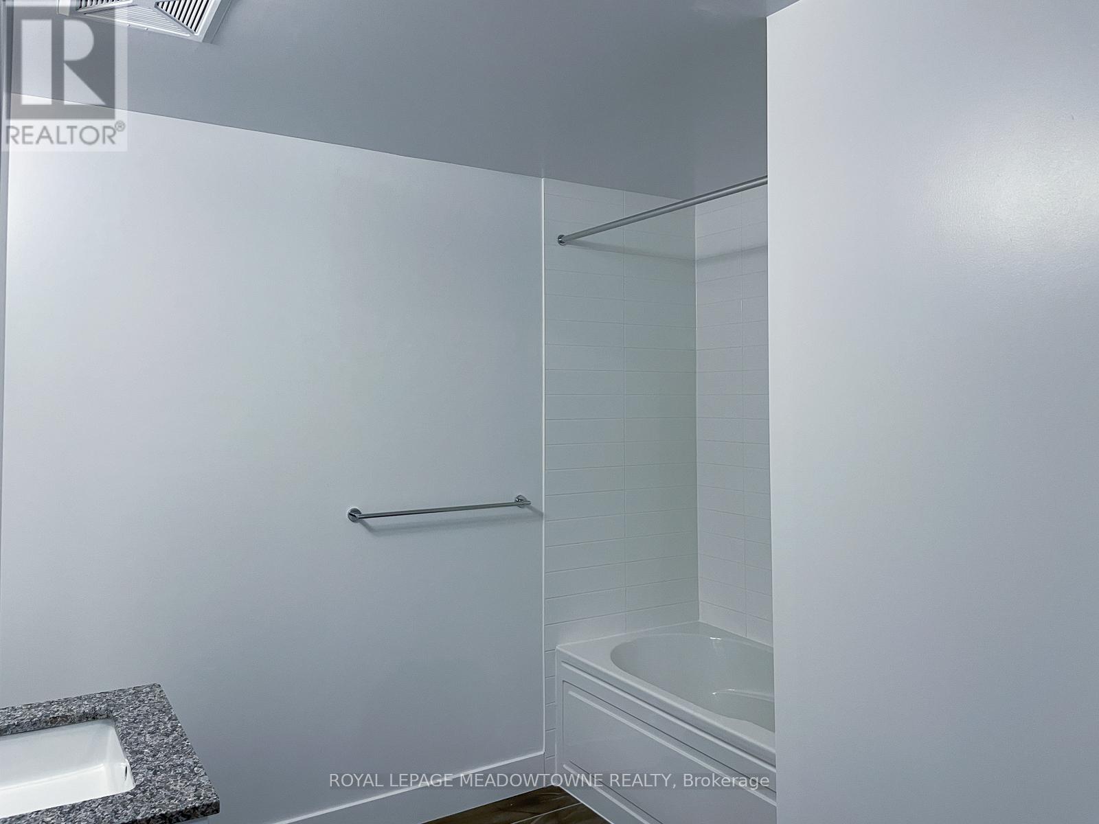 201 - 2343 Khalsa Gate, Oakville, Ontario  L6M 5R6 - Photo 13 - W12636690