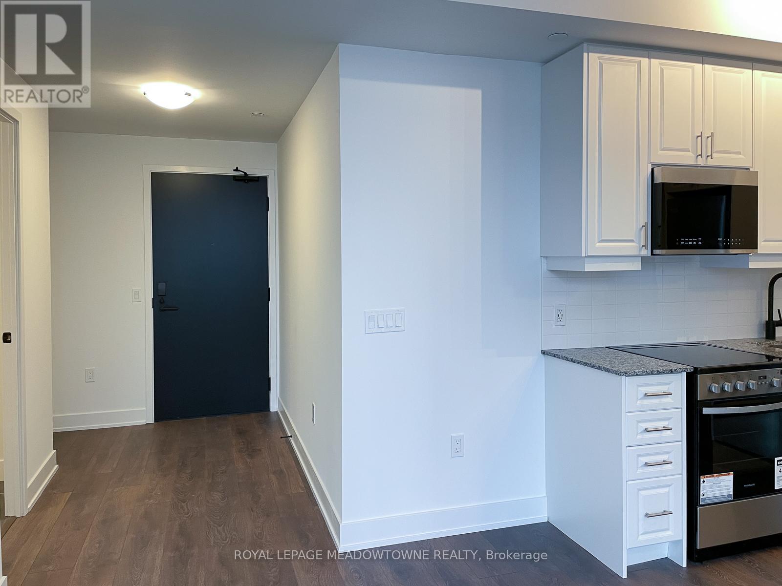 201 - 2343 Khalsa Gate, Oakville, Ontario  L6M 5R6 - Photo 6 - W12636690