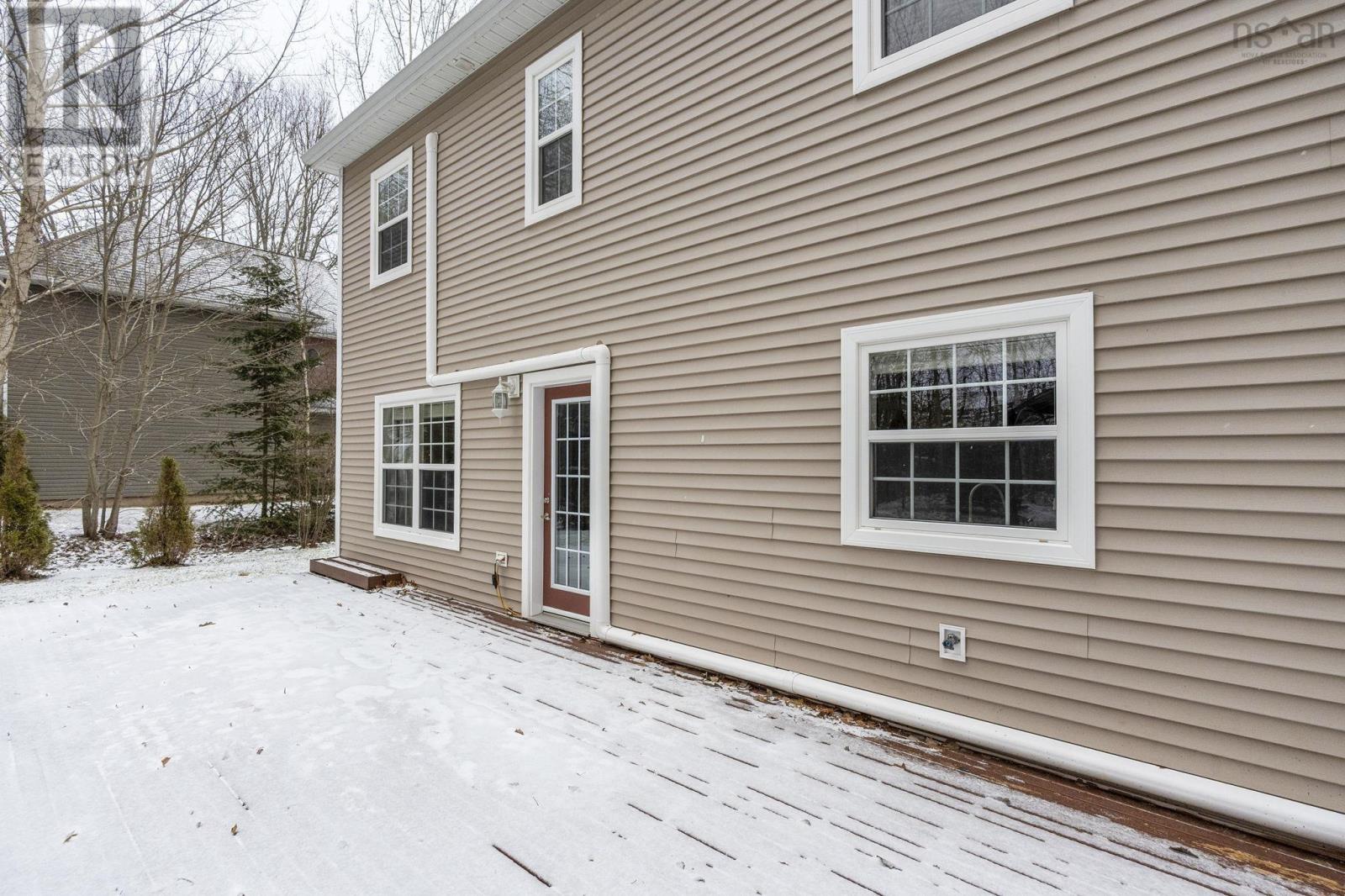 1552 Ashlee Drive, Coldbrook, Nova Scotia  B4R 1A1 - Photo 10 - 202601312