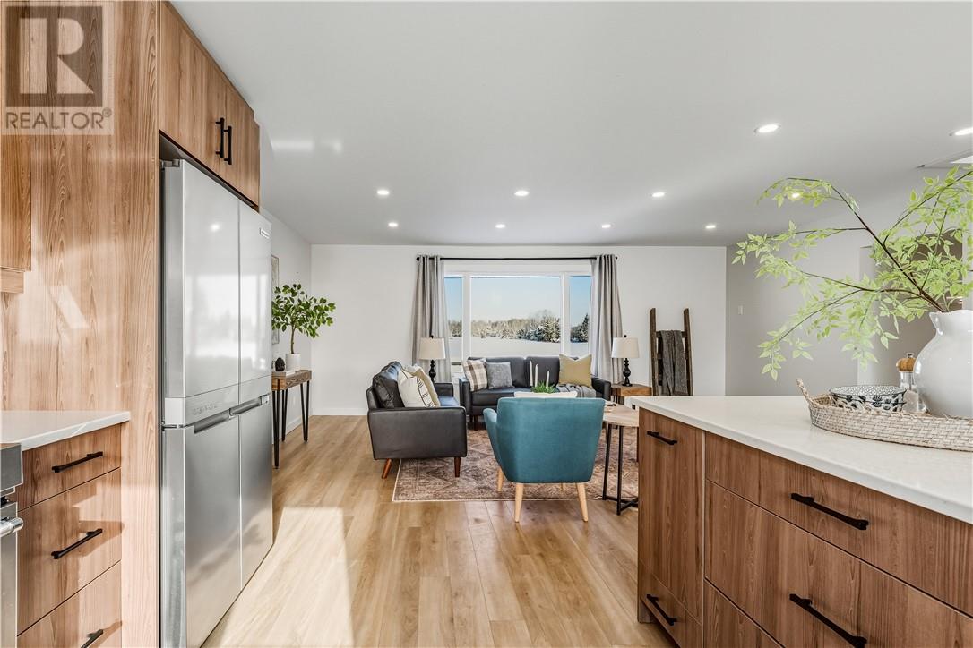 1225 Radar Road, Hanmer, Ontario  P3P 0B4 - Photo 5 - 2126146