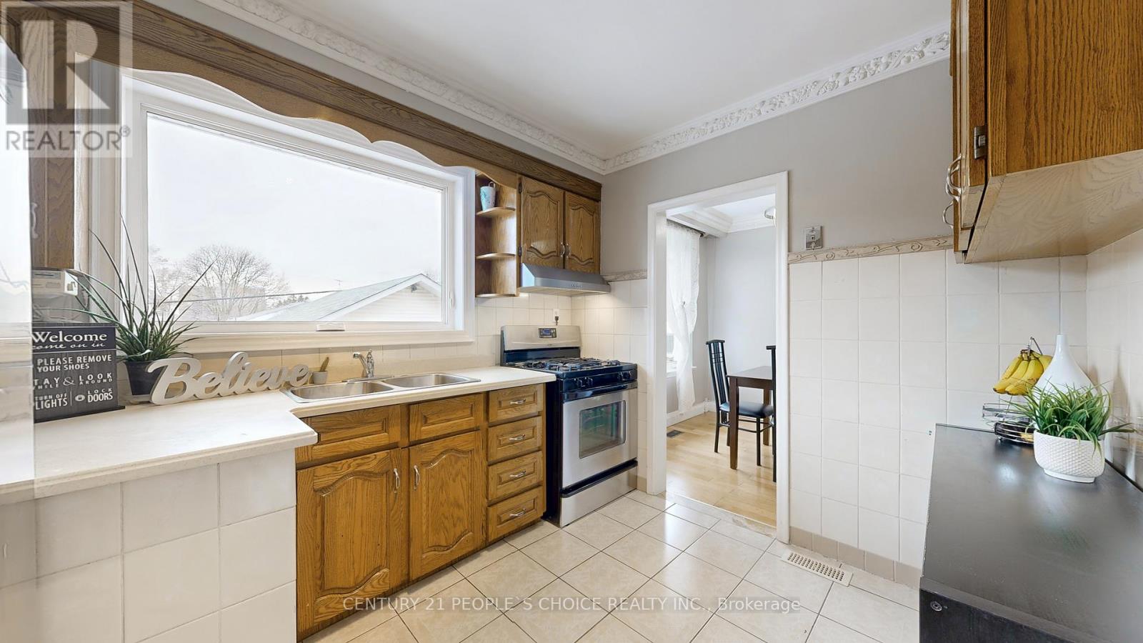 2864 Weston Road, Toronto, Ontario  M9M 2S3 - Photo 16 - W12676064