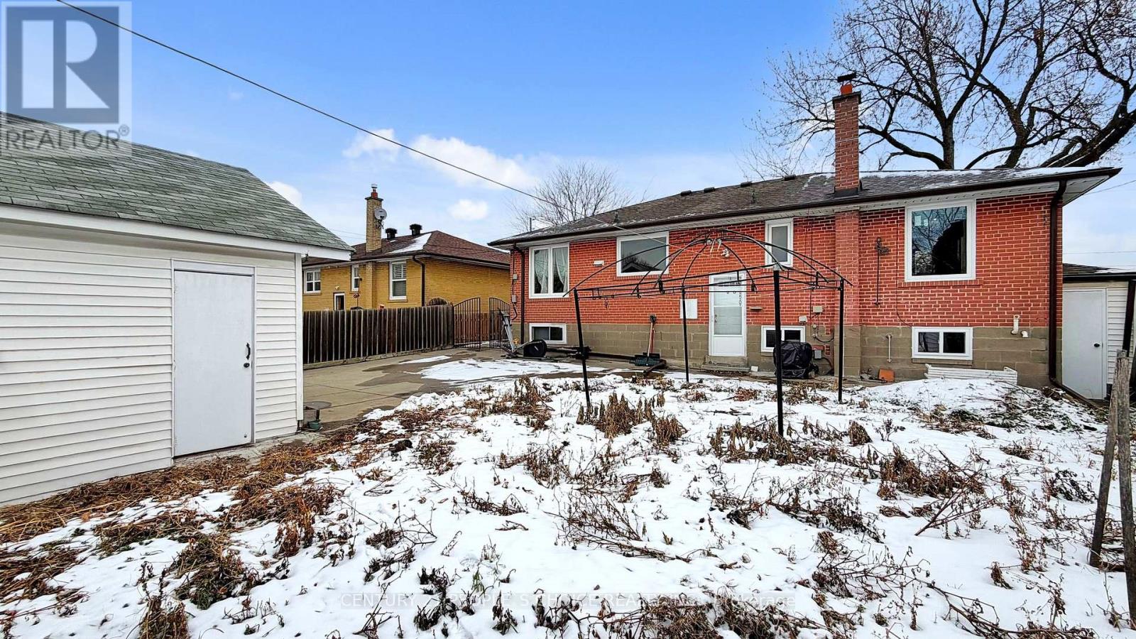 2864 Weston Road, Toronto, Ontario  M9M 2S3 - Photo 41 - W12676064