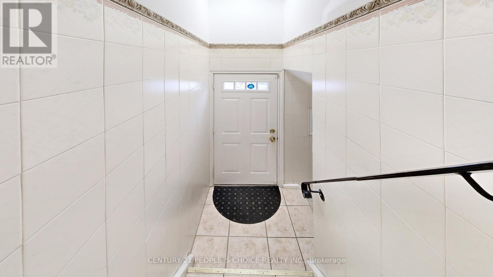 2864 Weston Road, Toronto, Ontario  M9M 2S3 - Photo 27 - W12676064