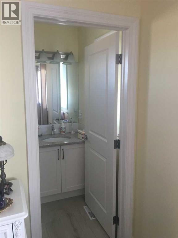 1100 Bayview Gardens Sw, Airdrie, Alberta  T4B 5K4 - Photo 22 - A2279185