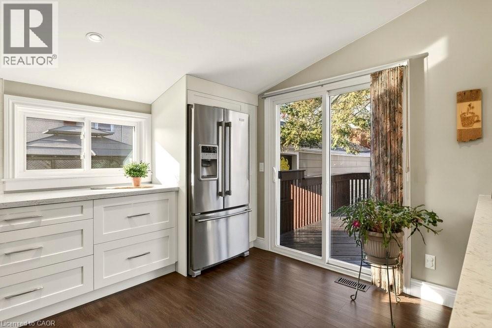 44 James Street, Dundas, Ontario  L9H 2J6 - Photo 17 - 40799725