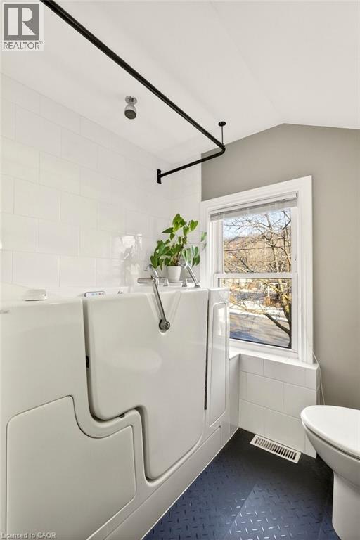 44 James Street, Dundas, Ontario  L9H 2J6 - Photo 31 - 40799725