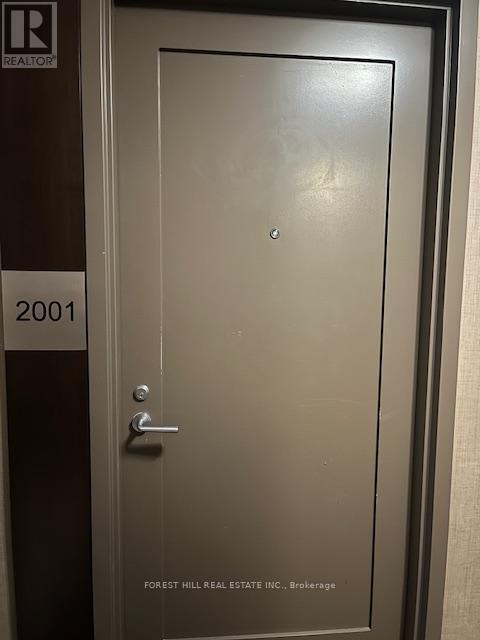 2001 - 320 Tweedsmuir Avenue, Toronto, Ontario  M5P 2Y3 - Photo 5 - C12719934