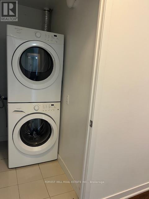 2001 - 320 Tweedsmuir Avenue, Toronto, Ontario  M5P 2Y3 - Photo 7 - C12719934