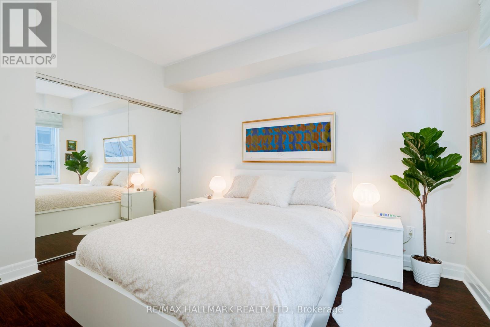 909 - 35 Balmuto Street, Toronto, Ontario  M4Y 0A3 - Photo 11 - C12719948