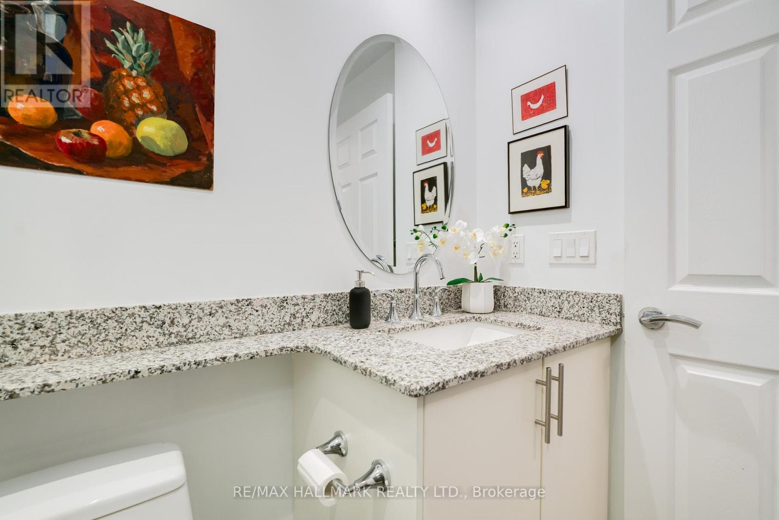 909 - 35 Balmuto Street, Toronto, Ontario  M4Y 0A3 - Photo 15 - C12719948