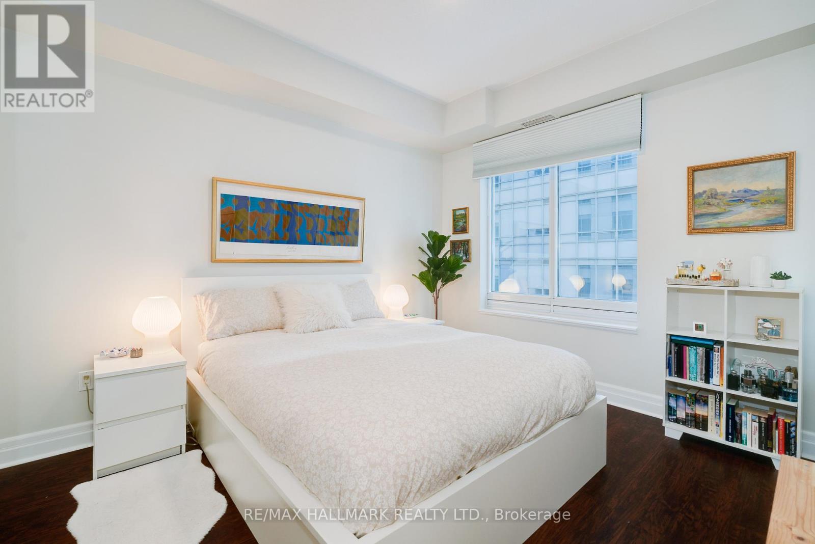 909 - 35 Balmuto Street, Toronto, Ontario  M4Y 0A3 - Photo 9 - C12719948