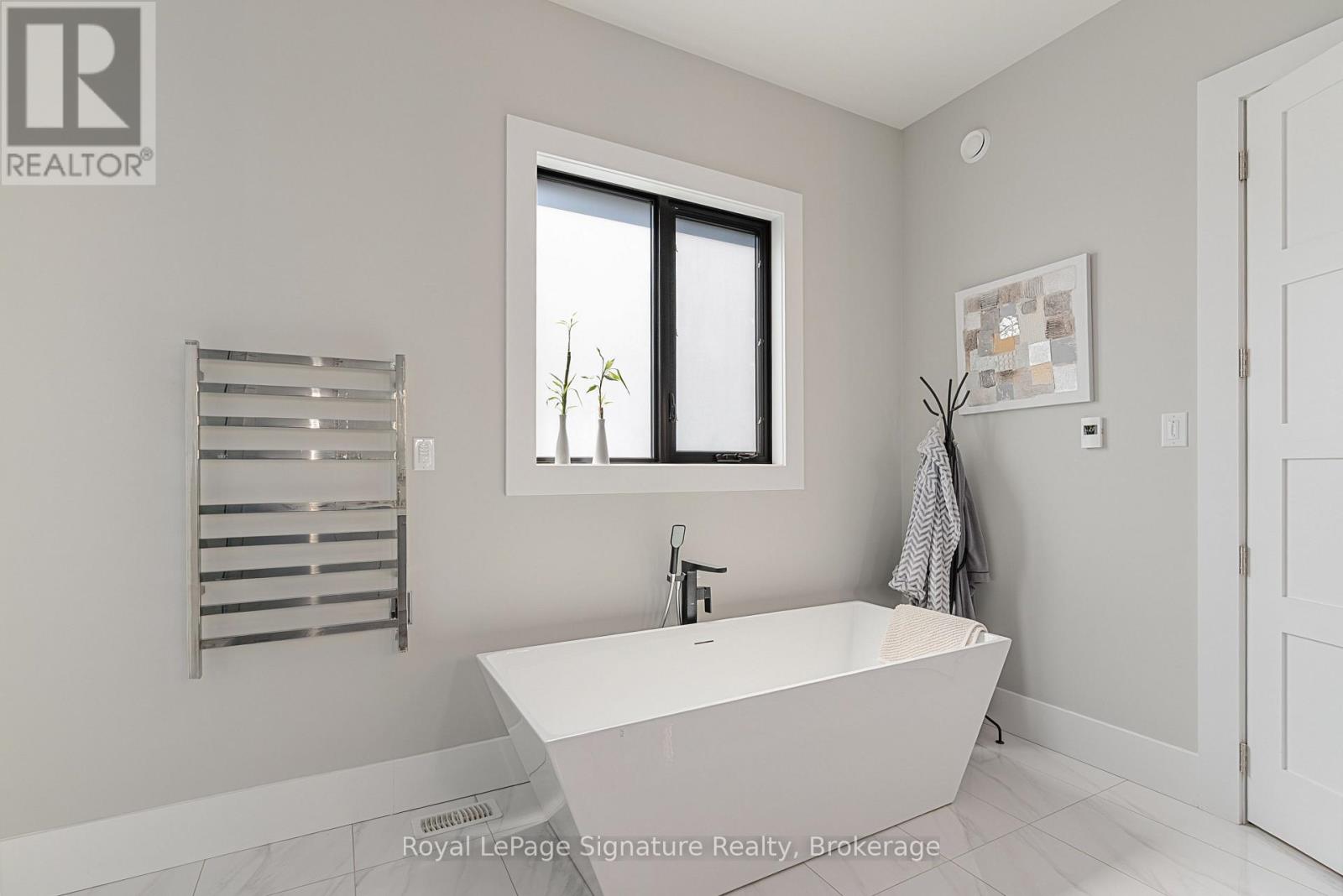 128 Arnot Crescent, Blue Mountains, Ontario  L9Y 0Z8 - Photo 17 - X12583542