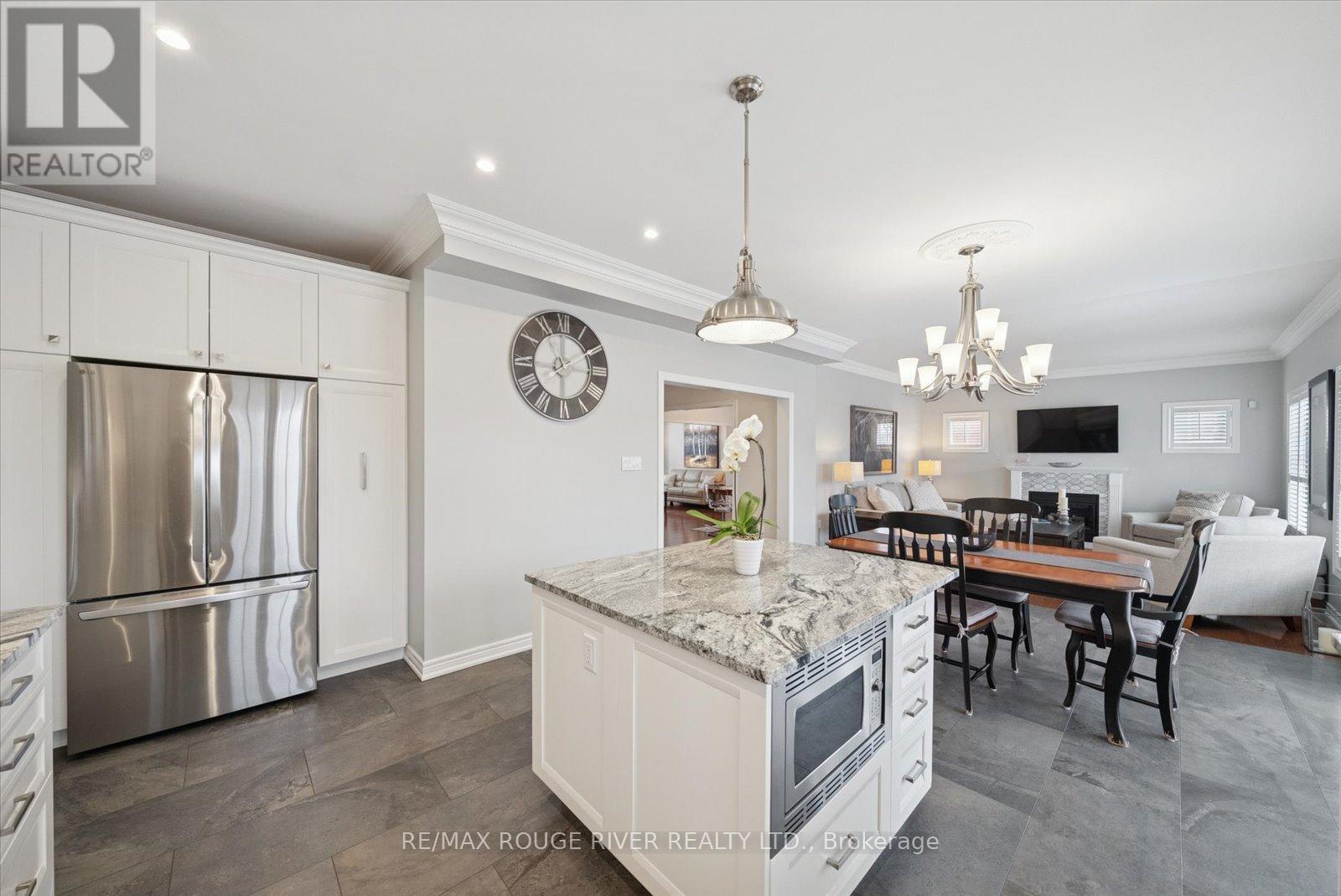 70 Montebello Crescent, Ajax, Ontario  L1T 4M9 - Photo 12 - E12720006