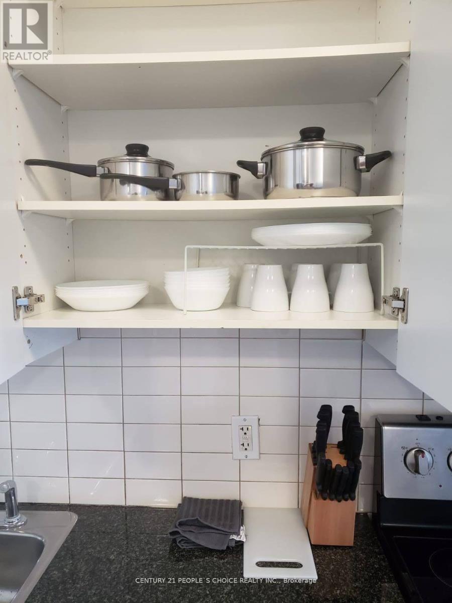 2603 - 330 Burnhamthorpe Road W, Mississauga, Ontario  L5B 0E1 - Photo 4 - W12719168