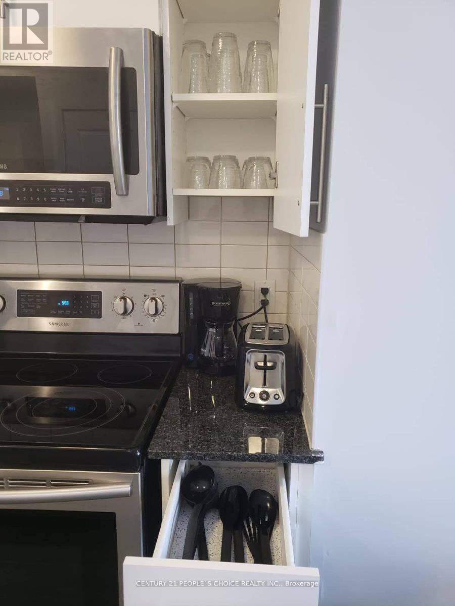 2603 - 330 Burnhamthorpe Road W, Mississauga, Ontario  L5B 0E1 - Photo 3 - W12719168