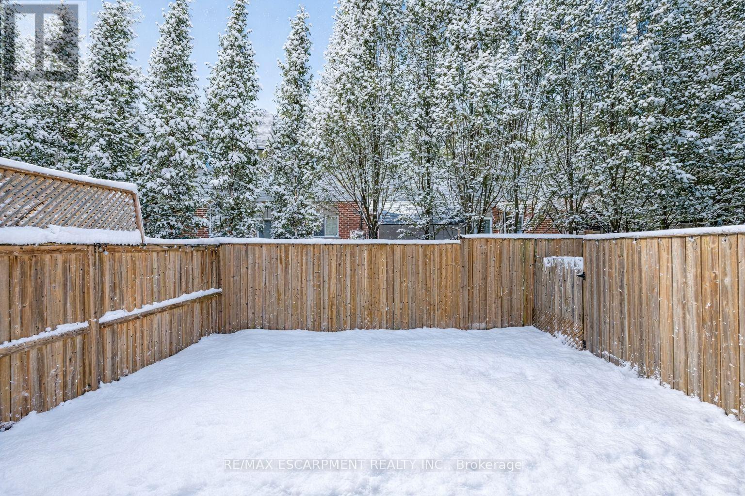 19 - 345 Glancaster Road, Hamilton, Ontario  L9G 3K9 - Photo 28 - X12716634