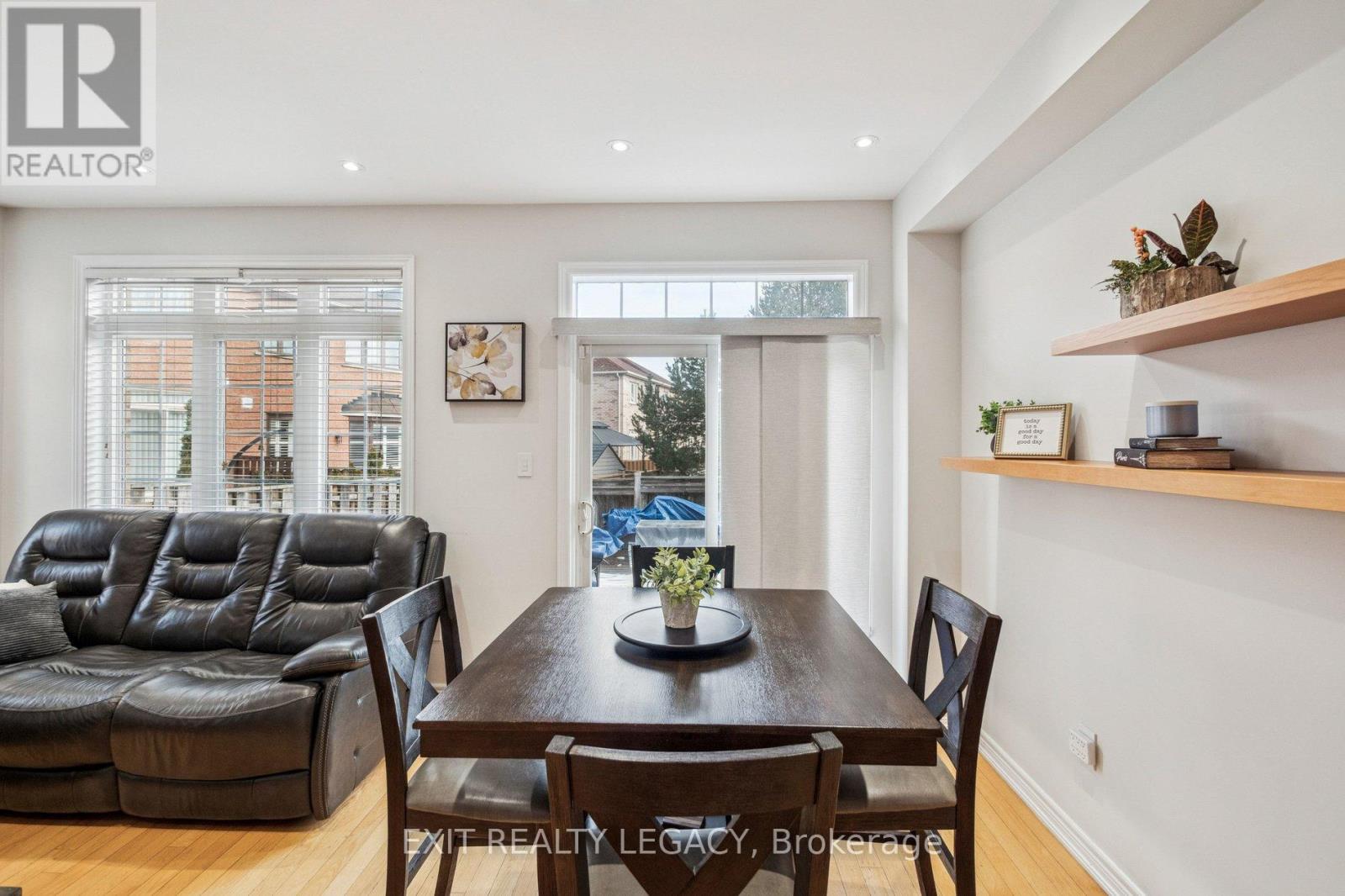 49 Loire Valley Avenue, Vaughan, Ontario  L4J 8V8 - Photo 11 - N12719968