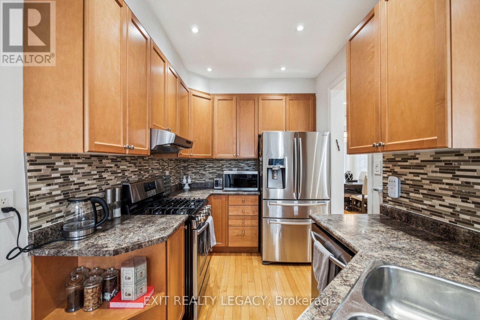 49 Loire Valley Avenue, Vaughan, Ontario  L4J 8V8 - Photo 12 - N12719968