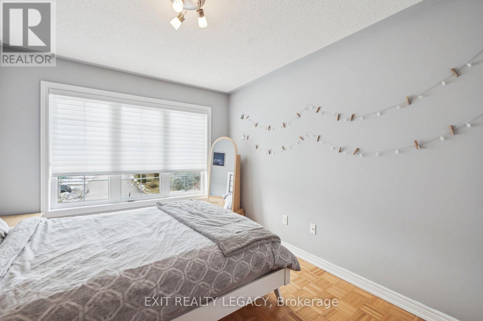 49 Loire Valley Avenue, Vaughan, Ontario  L4J 8V8 - Photo 29 - N12719968