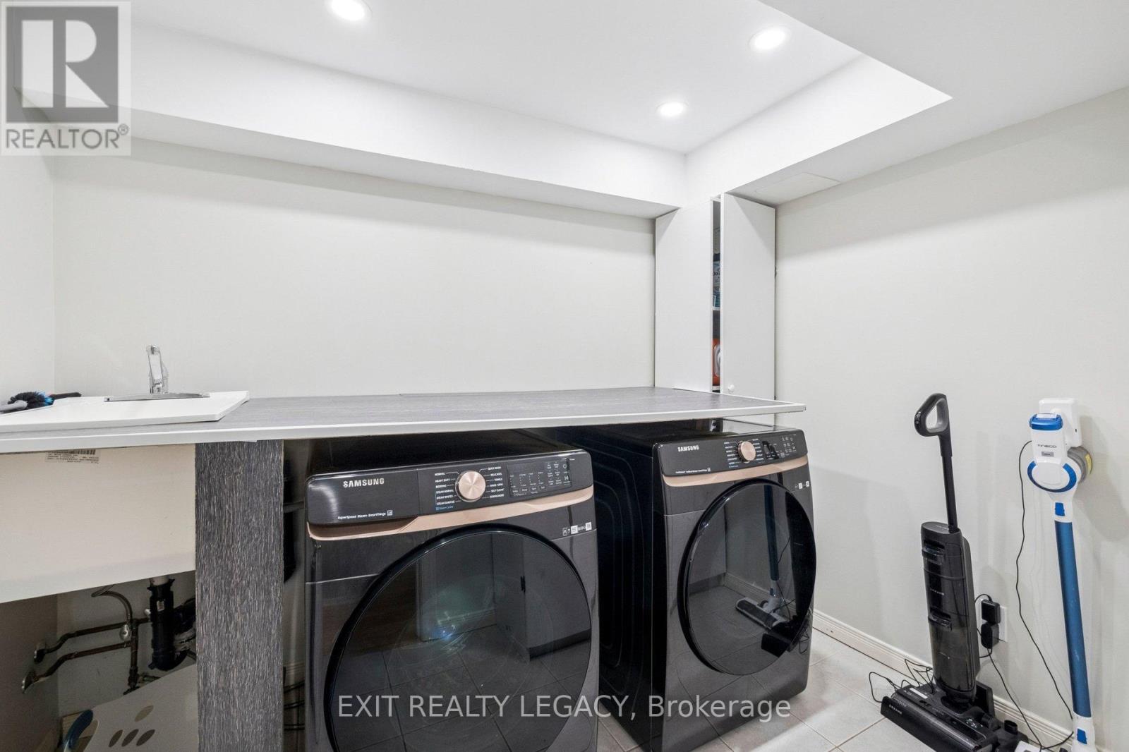 49 Loire Valley Avenue, Vaughan, Ontario  L4J 8V8 - Photo 38 - N12719968