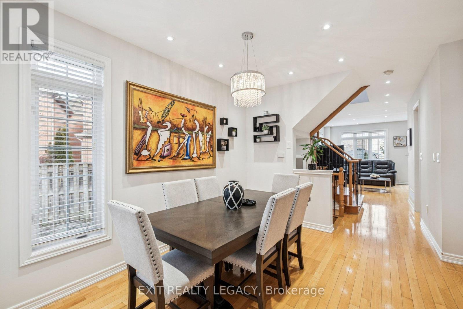 49 Loire Valley Avenue, Vaughan, Ontario  L4J 8V8 - Photo 4 - N12719968