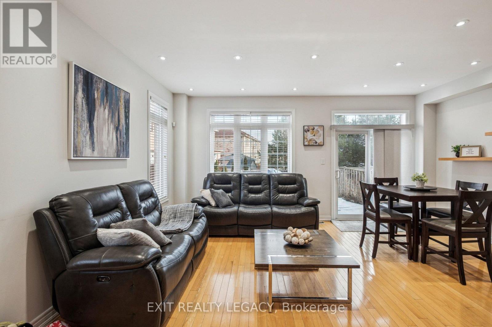 49 Loire Valley Avenue, Vaughan, Ontario  L4J 8V8 - Photo 7 - N12719968