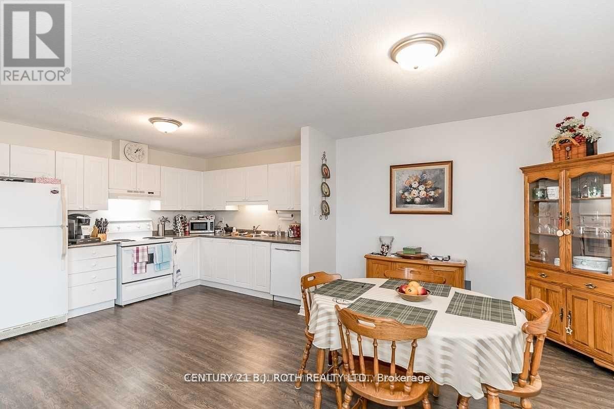 Main Level - 48 Cassandra Drive, Barrie, Ontario  L4M 6Z3 - Photo 5 - S12720008