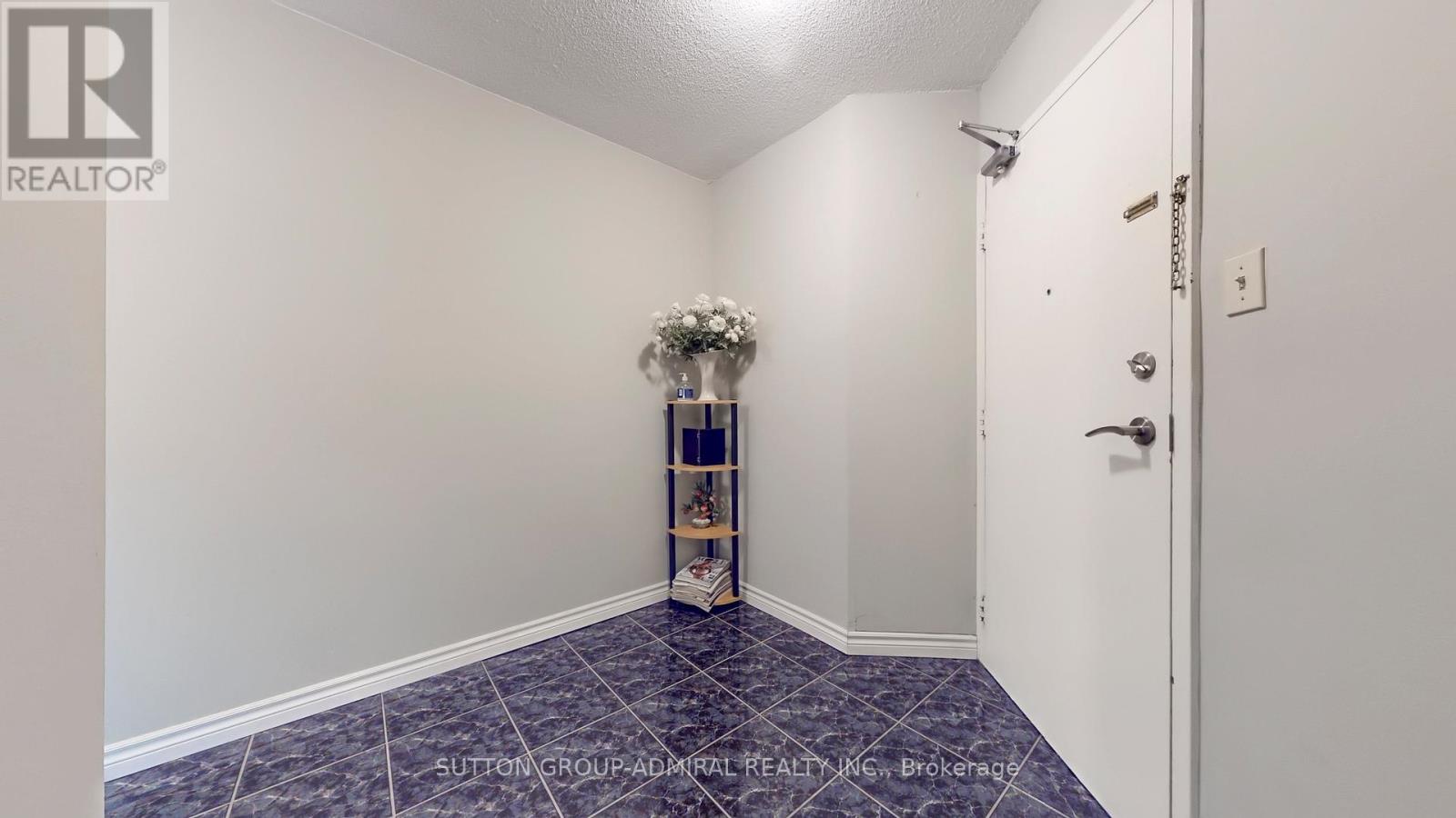 801 - 234 Albion Road, Toronto, Ontario  M9W 6A5 - Photo 2 - W12719912