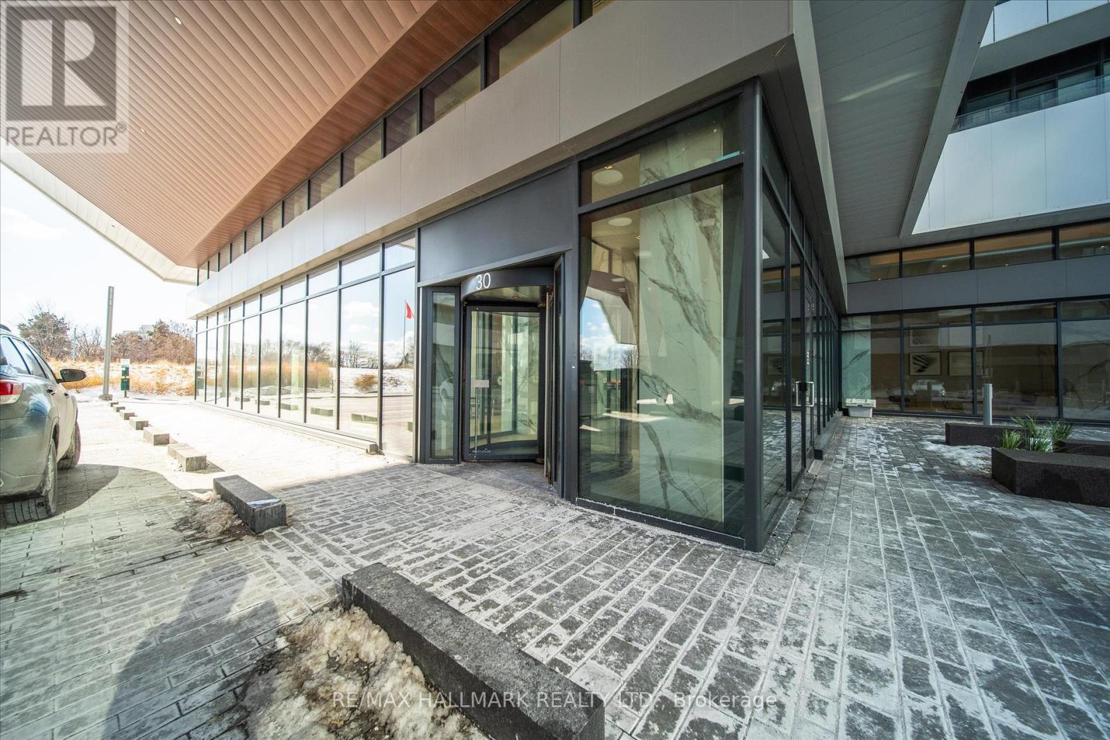 4418 - 30 Shore Breeze Drive, Toronto, Ontario  M8V 1A1 - Photo 5 - W12719946