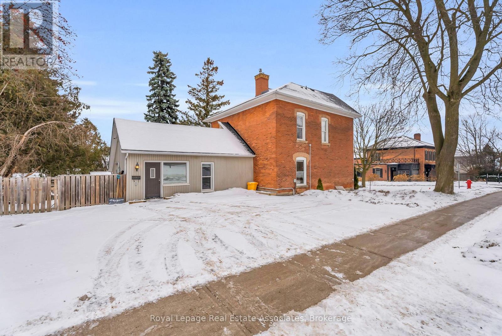 1 Third Avenue, Orangeville, Ontario  L9W 1G8 - Photo 3 - W12719950