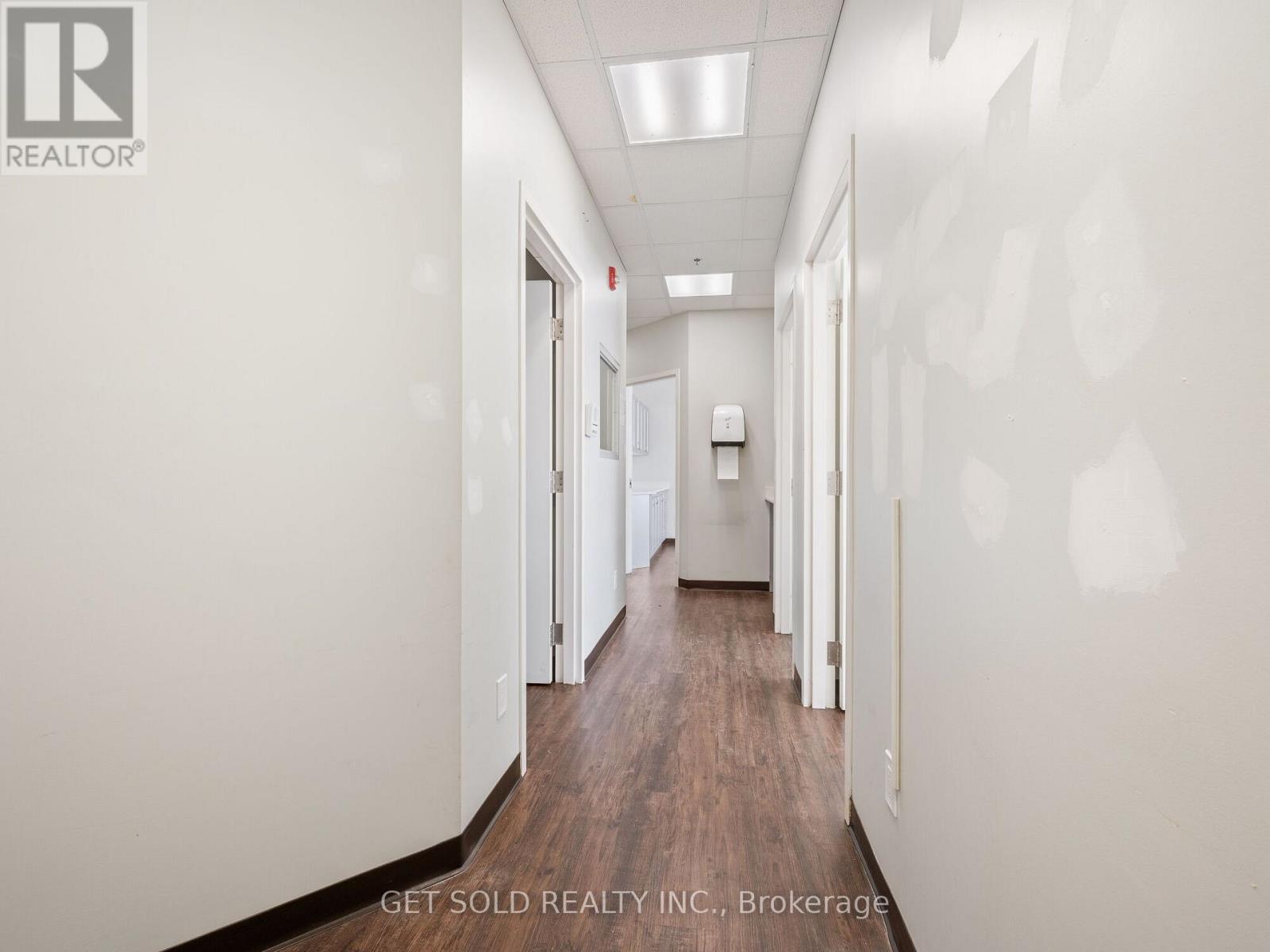 650 Fenmar Drive, Toronto, Ontario  M9L 1R7 - Photo 11 - W12719976