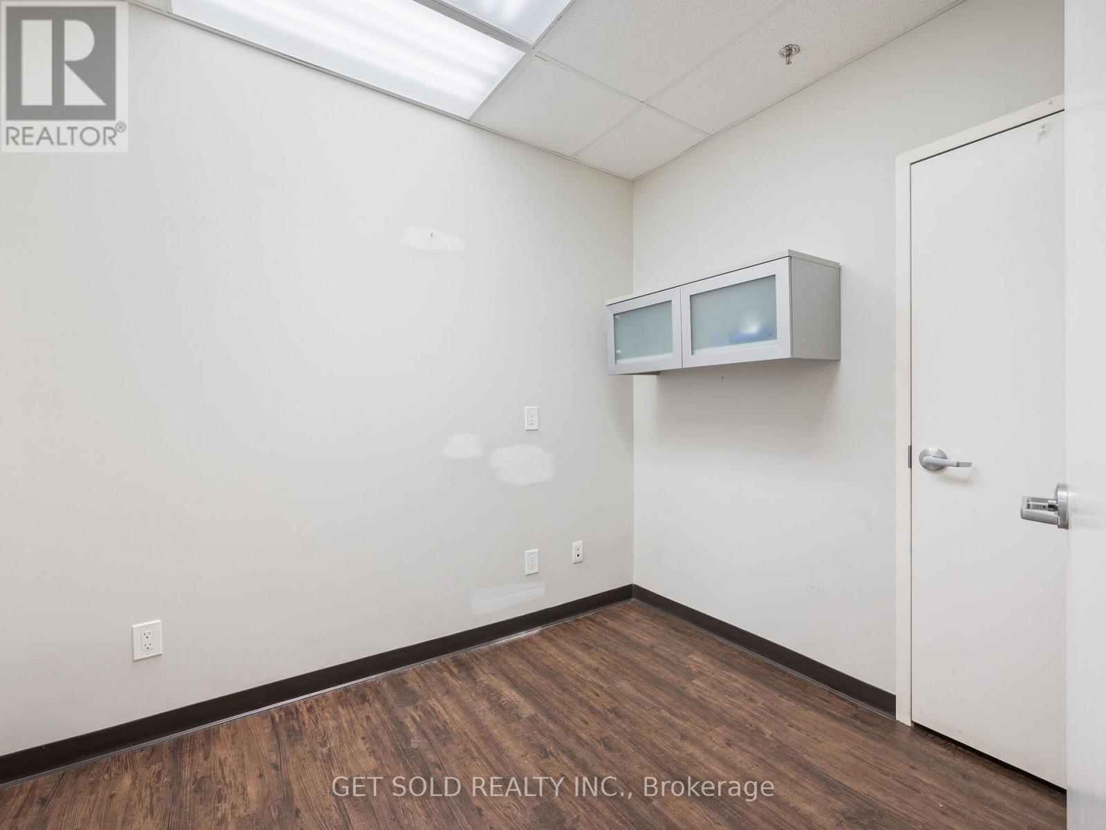 650 Fenmar Drive, Toronto, Ontario  M9L 1R7 - Photo 13 - W12719976