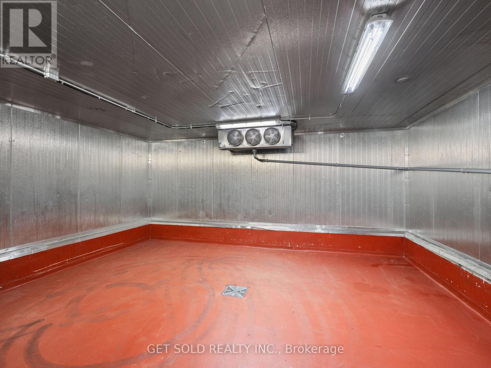 650 Fenmar Drive, Toronto, Ontario  M9L 1R7 - Photo 26 - W12719976