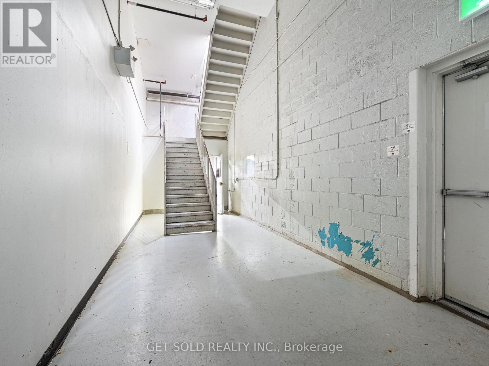 650 Fenmar Drive, Toronto, Ontario  M9L 1R7 - Photo 46 - W12719976