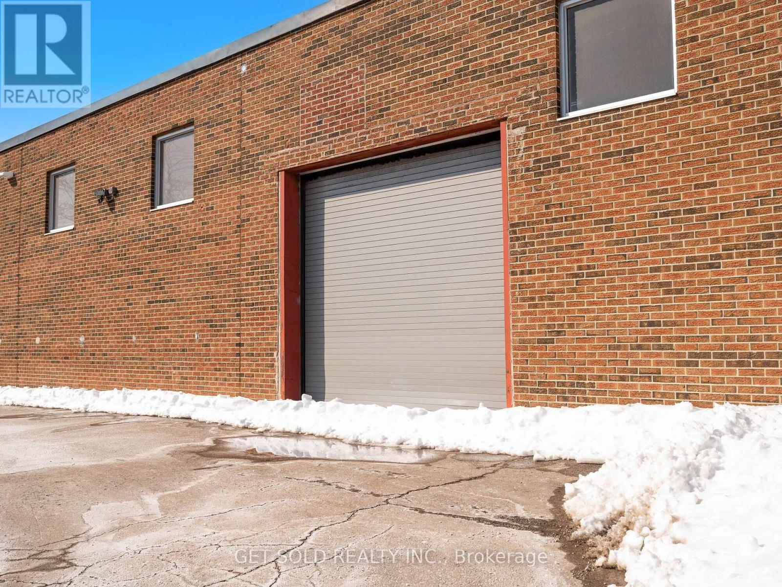 650 Fenmar Drive, Toronto, Ontario  M9L 1R7 - Photo 6 - W12719976