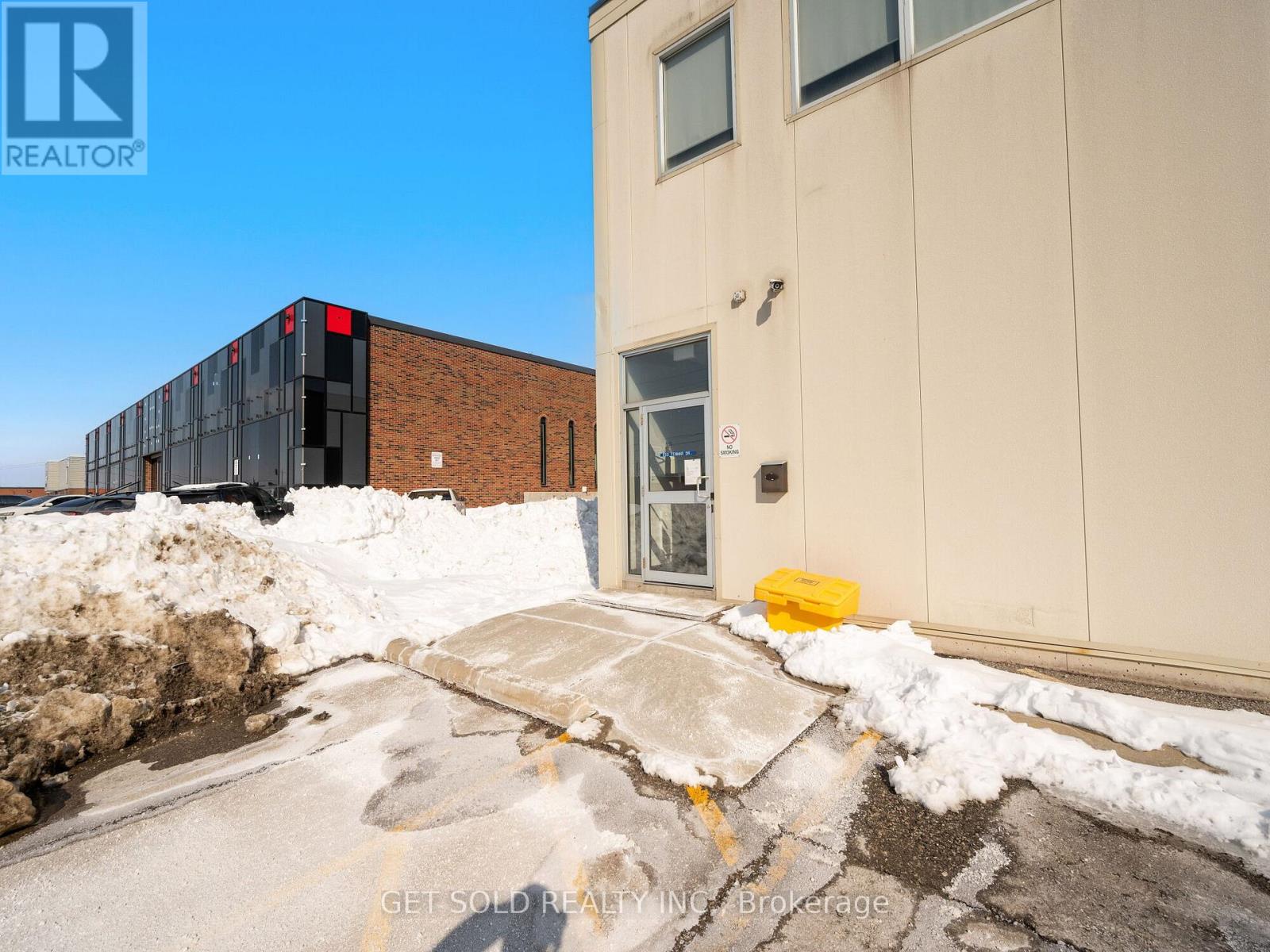 650 Fenmar Drive, Toronto, Ontario  M9L 1R7 - Photo 8 - W12719976