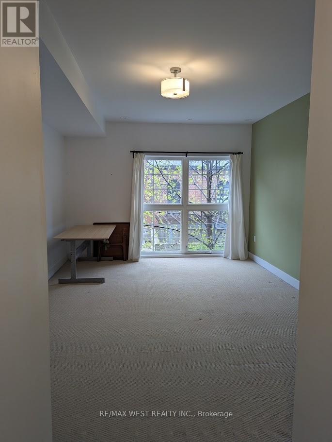 24 - 17 Powerhouse Street, Toronto, Ontario  M6H 0C5 - Photo 10 - W12720010