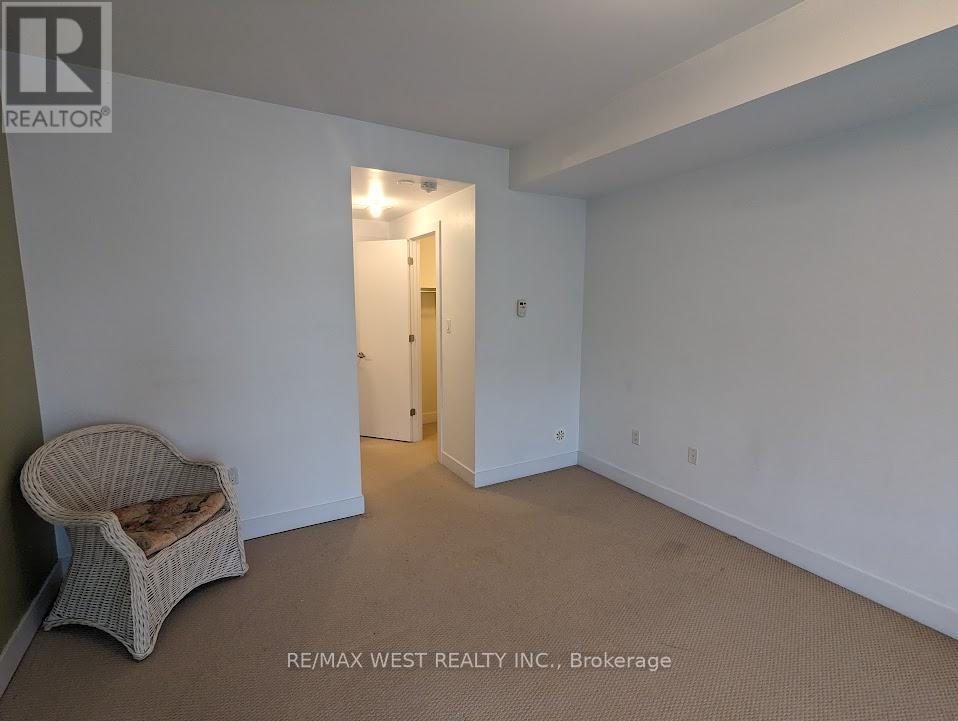 24 - 17 Powerhouse Street, Toronto, Ontario  M6H 0C5 - Photo 12 - W12720010