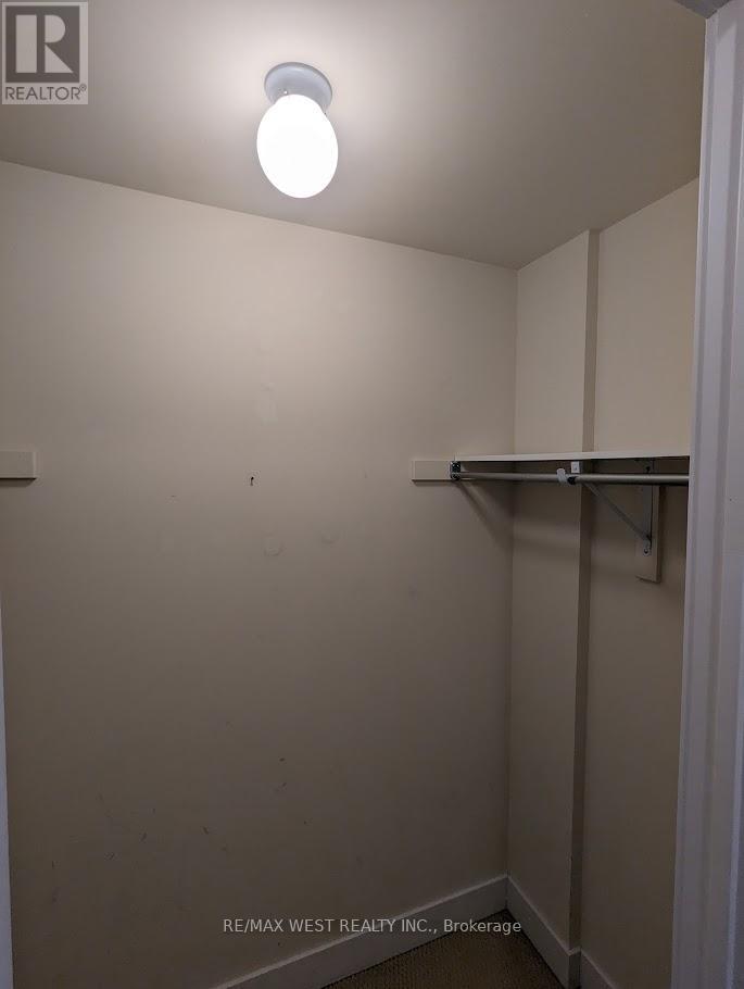 24 - 17 Powerhouse Street, Toronto, Ontario  M6H 0C5 - Photo 15 - W12720010