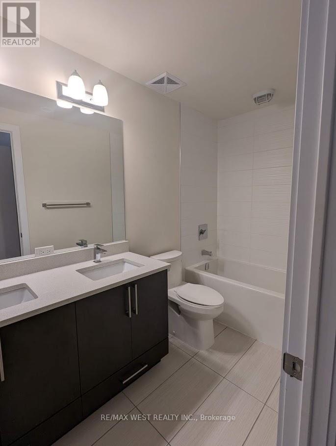 24 - 17 Powerhouse Street, Toronto, Ontario  M6H 0C5 - Photo 19 - W12720010