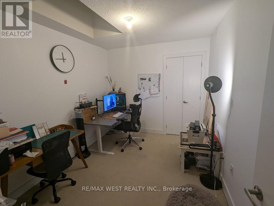 24 - 17 Powerhouse Street, Toronto, Ontario  M6H 0C5 - Photo 23 - W12720010