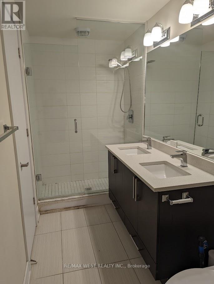 24 - 17 Powerhouse Street, Toronto, Ontario  M6H 0C5 - Photo 9 - W12720010