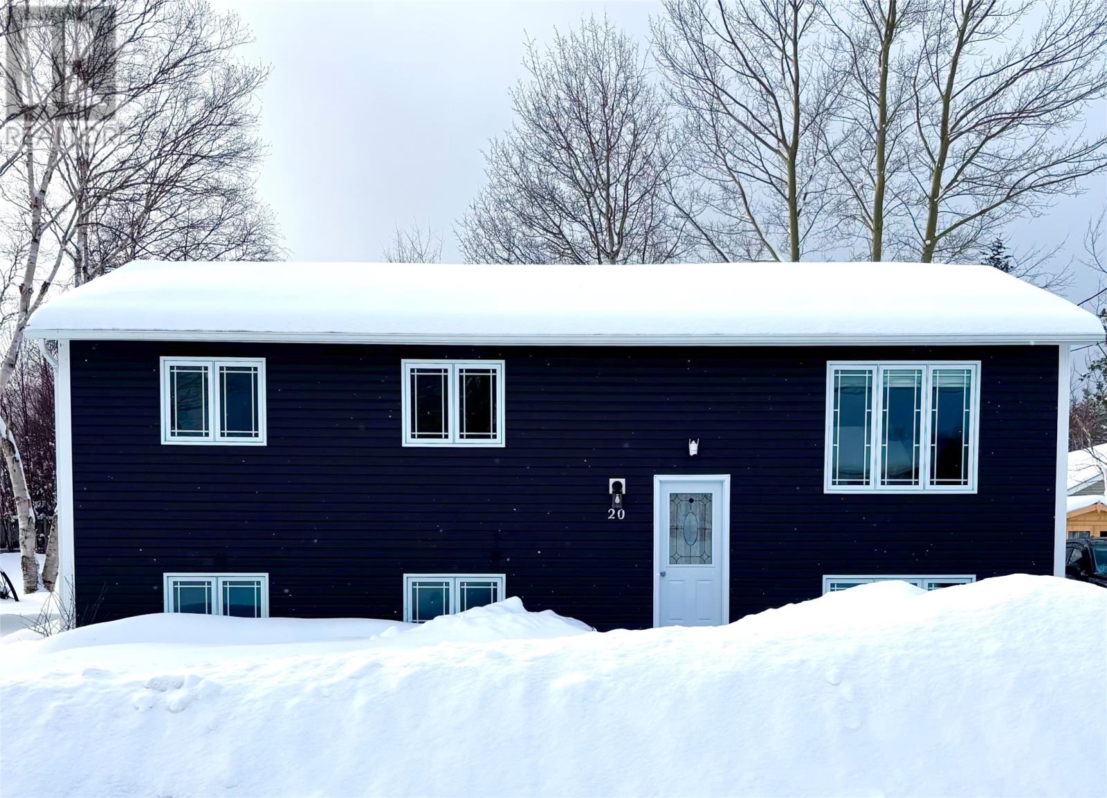 20 Second Avenue, Pasadena, Newfoundland & Labrador