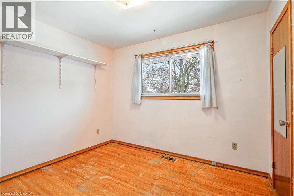 8 Stockdale Drive, Brantford, Ontario  N3R 2R5 - Photo 23 - 40799441