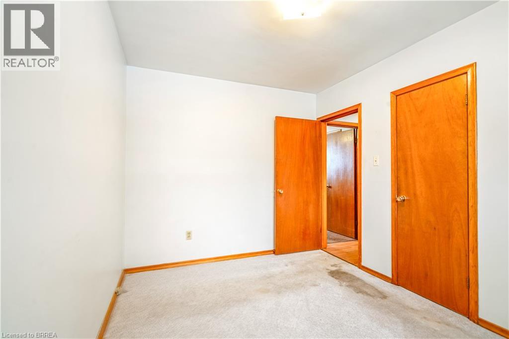 8 Stockdale Drive, Brantford, Ontario  N3R 2R5 - Photo 26 - 40799441