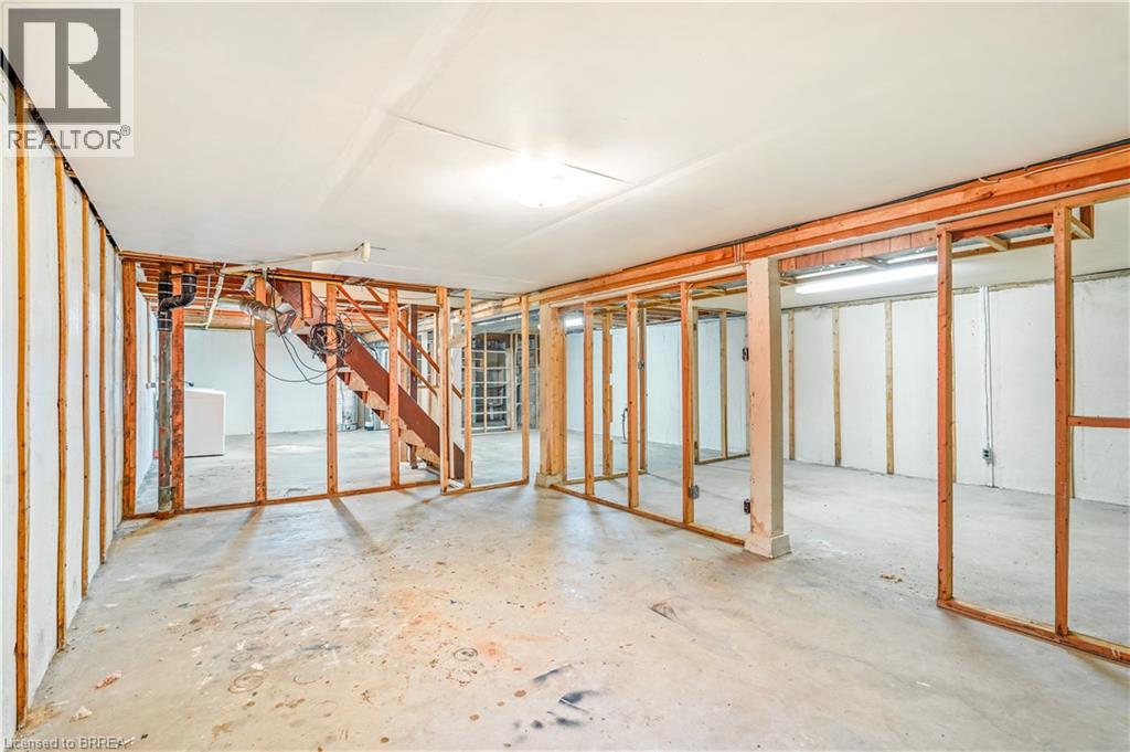 8 Stockdale Drive, Brantford, Ontario  N3R 2R5 - Photo 29 - 40799441