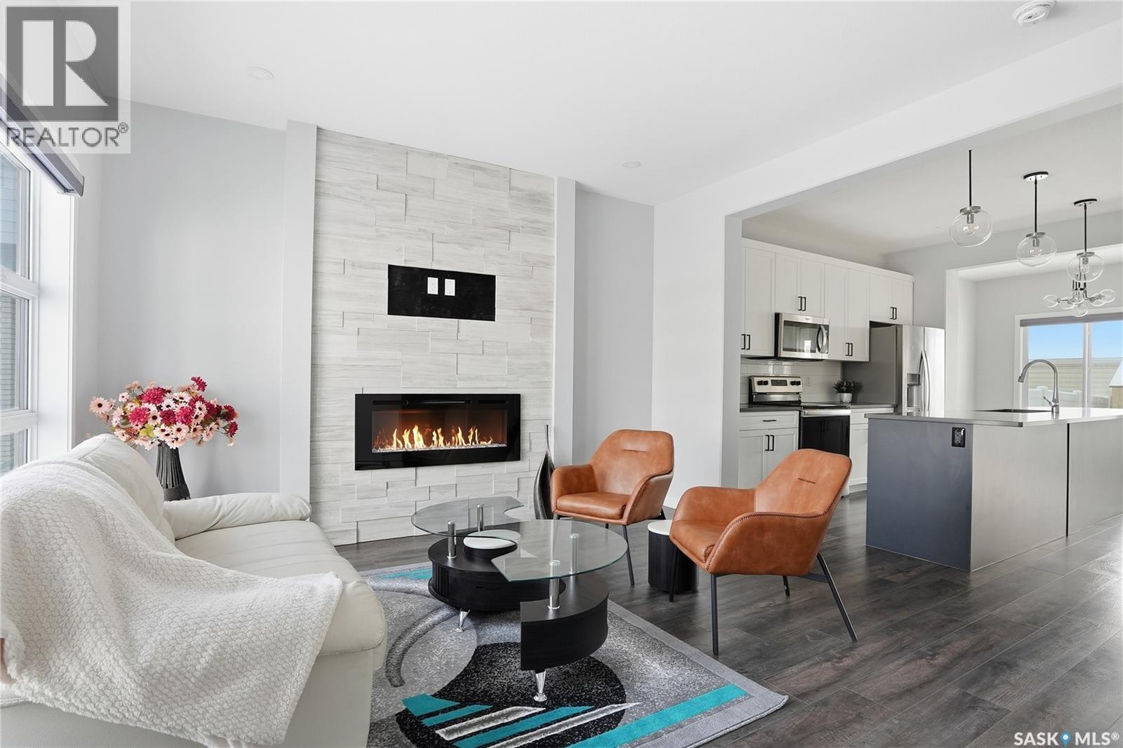 306 Brighton Boulevard, Saskatoon, Saskatchewan  S7V 0V8 - Photo 3 - SK027032