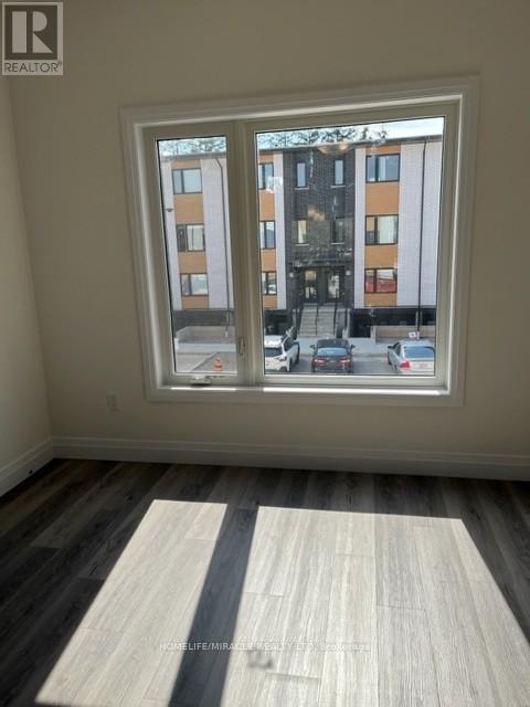 52 Lily Lane, Guelph, Ontario  N1L 0R2 - Photo 6 - X12719940